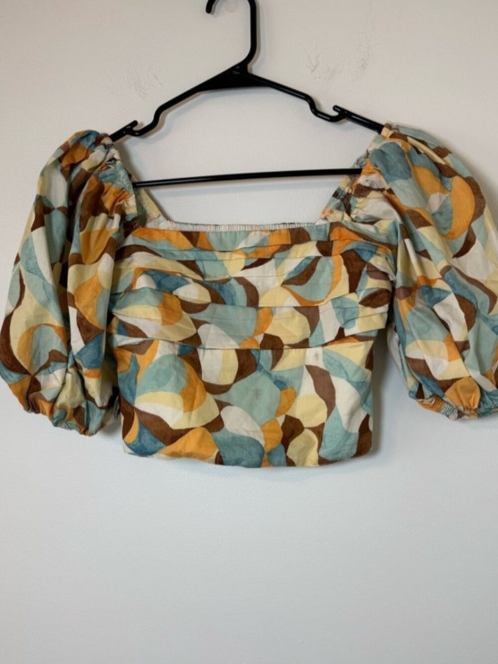 Sleeve Crop Top